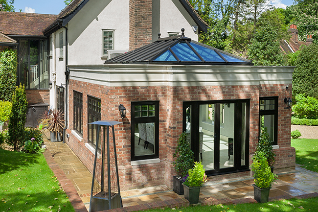 Residence 9 Doors